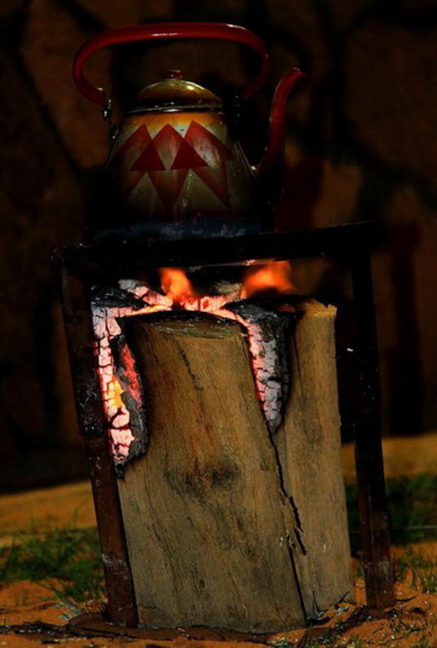 طريقة إشعال الحطب السويدية