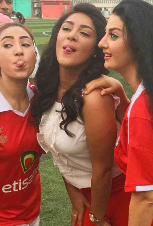 صافيناز بقميص المنتخب المصري