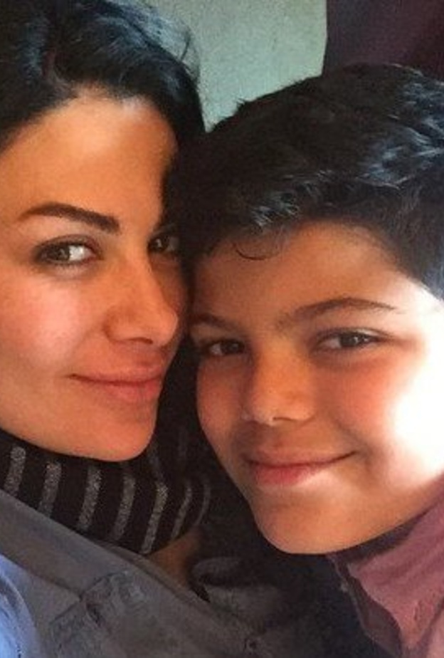 لماذا تفضل النجمات الزواج من زملاهن المخرجين؟