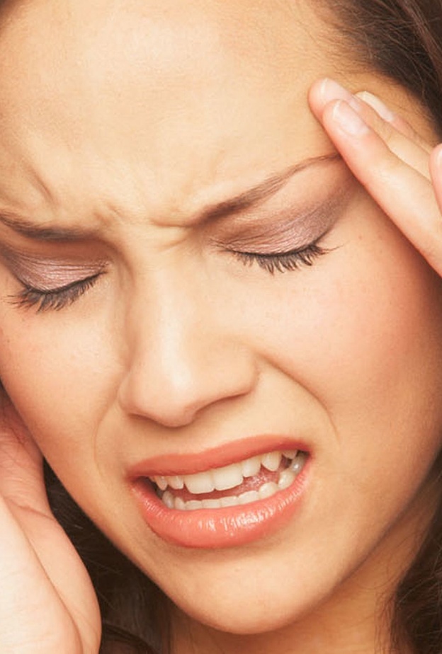 تصاب النساء بالصداع اكثر من الرجال