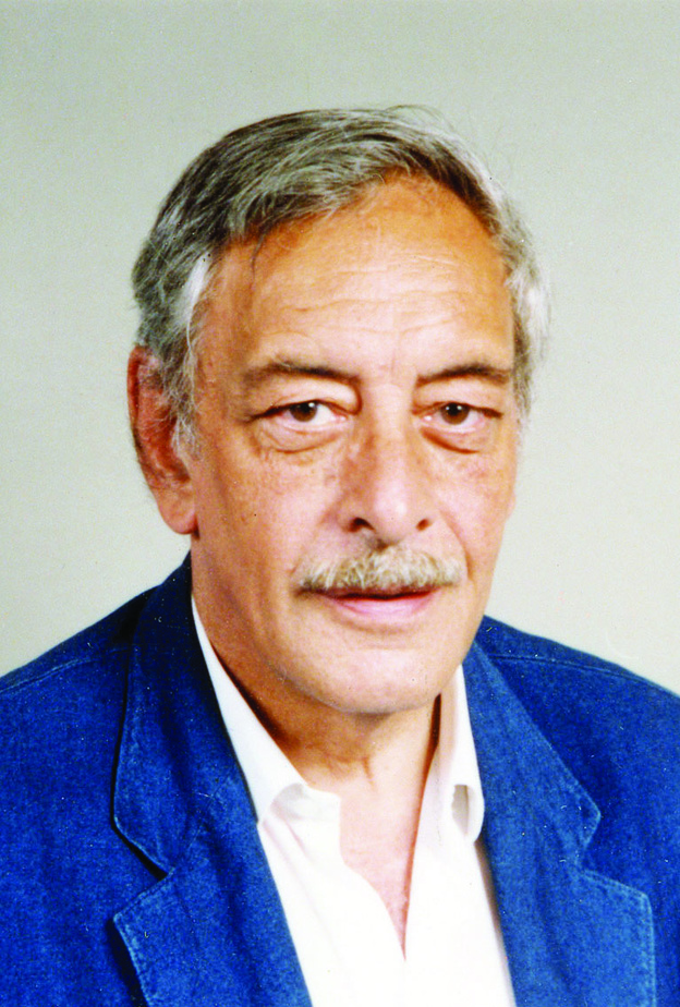 الفنان القدير يحفظ مشاهده ويستوعبها جيدًا 