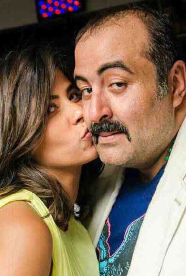  صورة جديدة نشرتها روبى برفقة زوجها