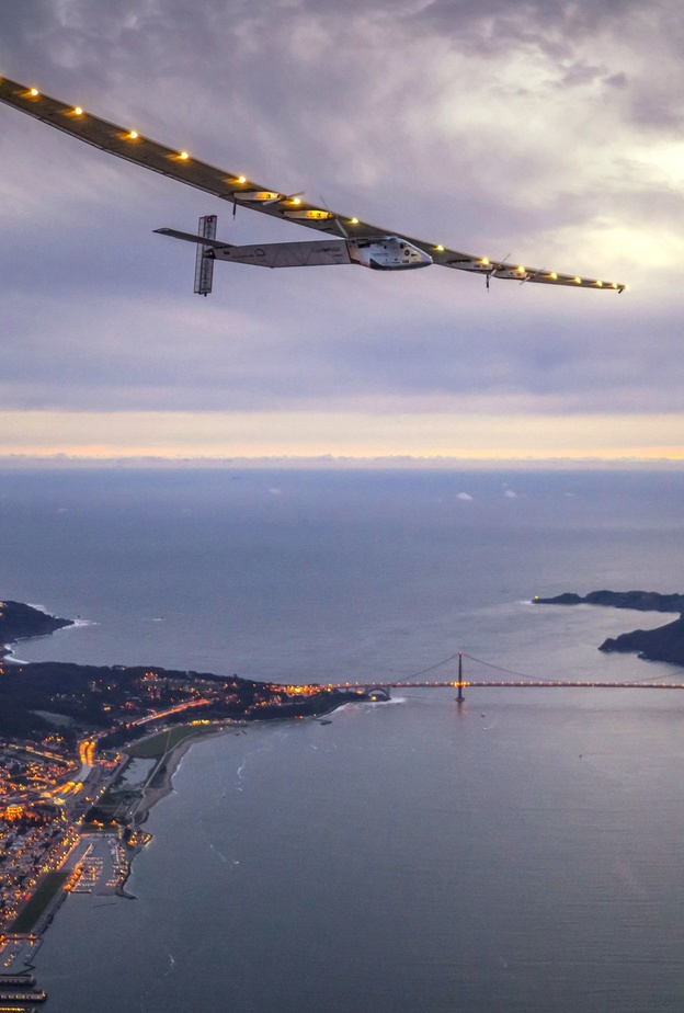 طائرة Solar Impulse التي تعمل بالطاقة الشمسية 