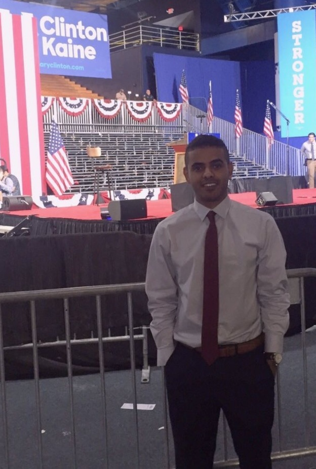 طالب سعودي ينضم الى حملة كلينتون