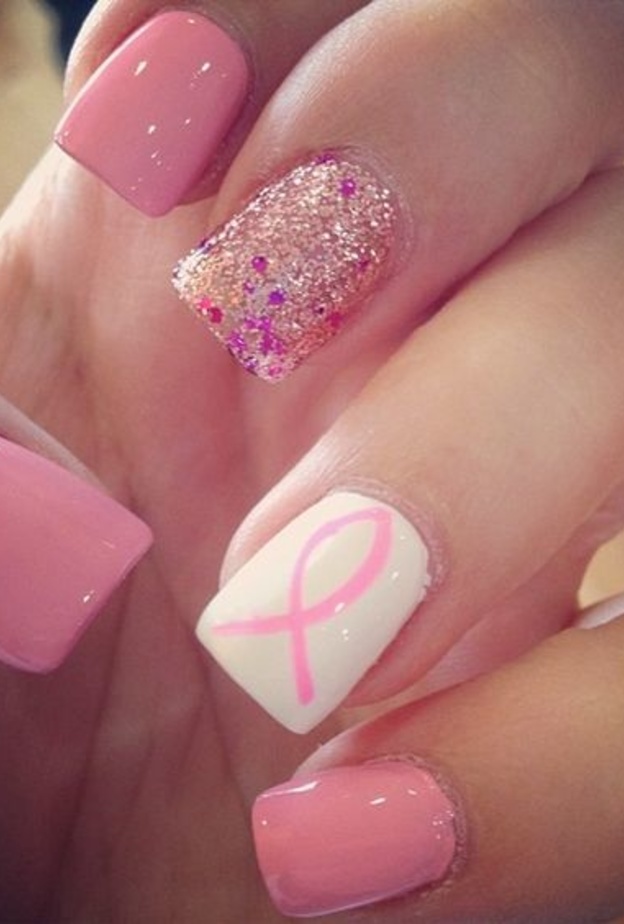 طبقي المناكير الوردية والمميزة مع علامة الوقاية من سرطان الثدي