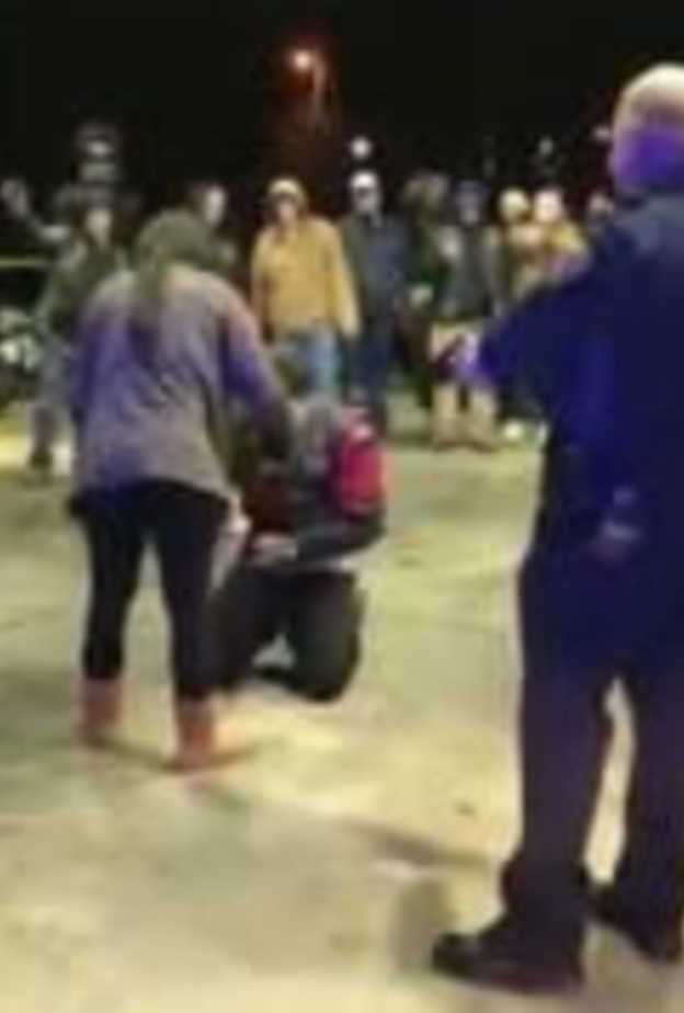 طلب زواج تحت تهديد السلاح