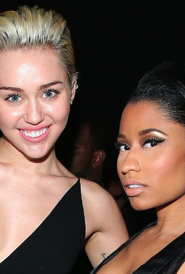 نيكي توصف مايلي بـ