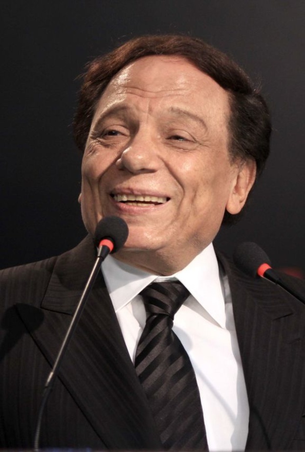 عادل امام يحقق رقم قياسي في شائعات الوفاة
