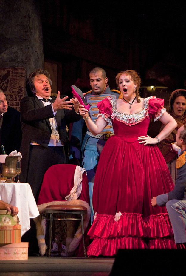 عرض لا بوهيميا