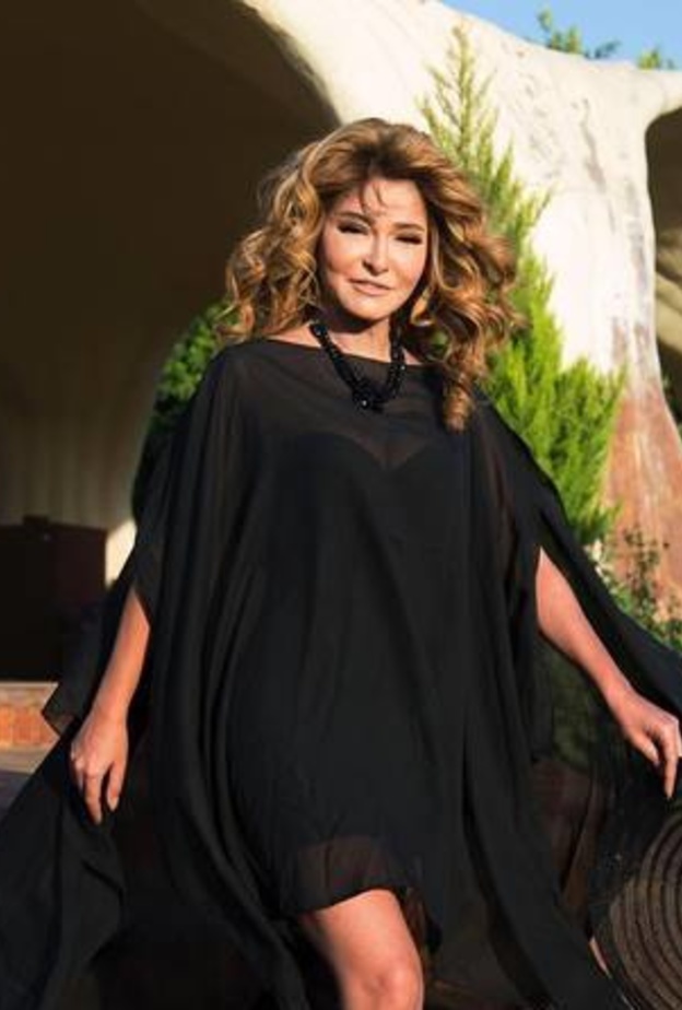 علا غانم تتعرض لحادث سير