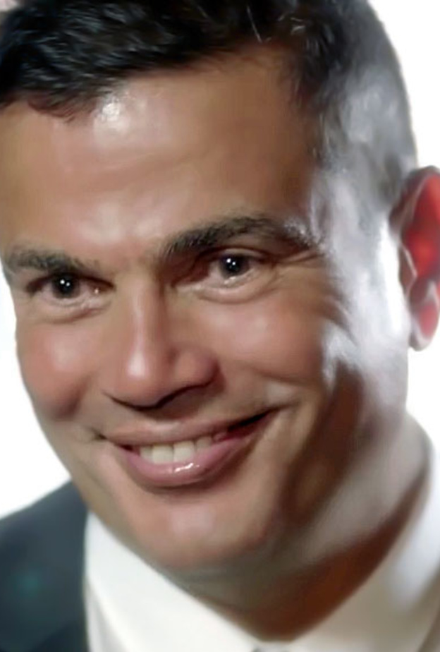 عمرو دياب يشوق جمهوره