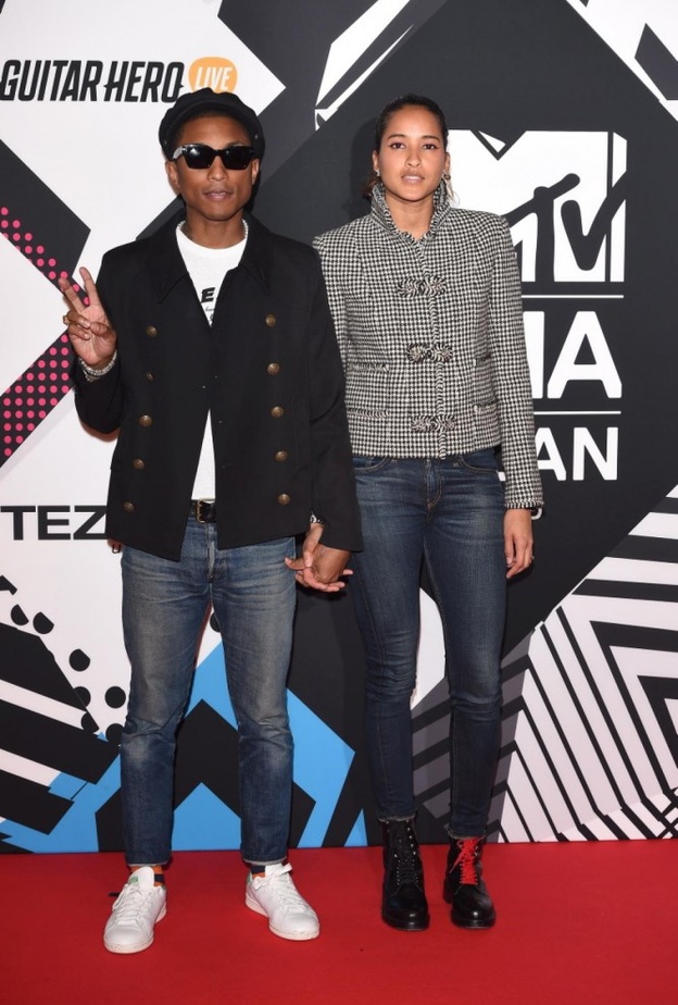 فاريل وليامز وزوجته هيلين