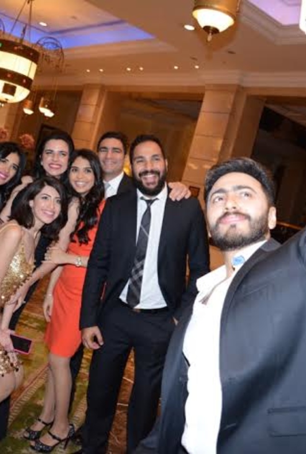 تامر حسني في سيلفي مع محمود الليثي