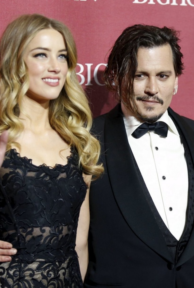 فريق امبر هيرد  Amber Heard  القانوني يعتذر رسميا للنجم جوني ديب  Johnny Depp