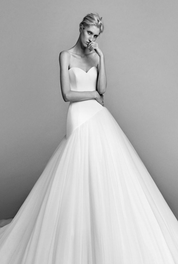 فساتين زفاف من مجموعة فيكتور اند رولف