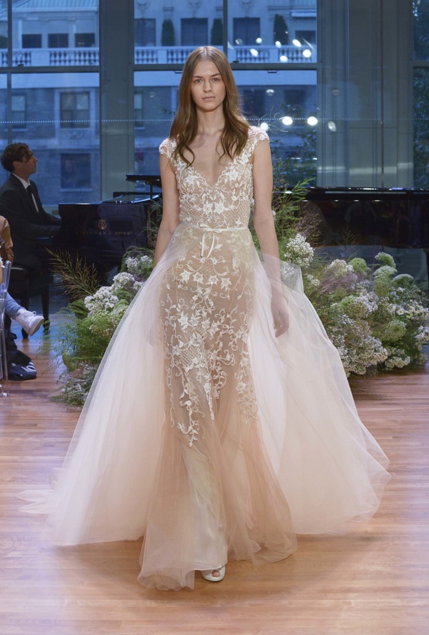 فساتين زفاف 2017 بموديل الـOverskirt التنورة القابلة للإزالة من مونيك لولييه Monique Lhuillier