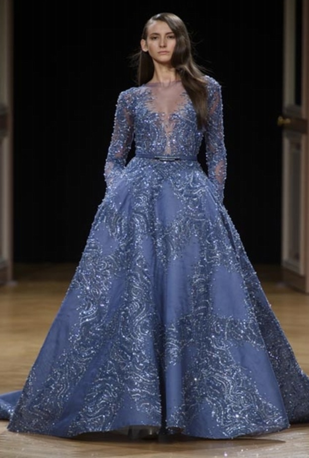 فستان أزرق مطرز لزياد نكد