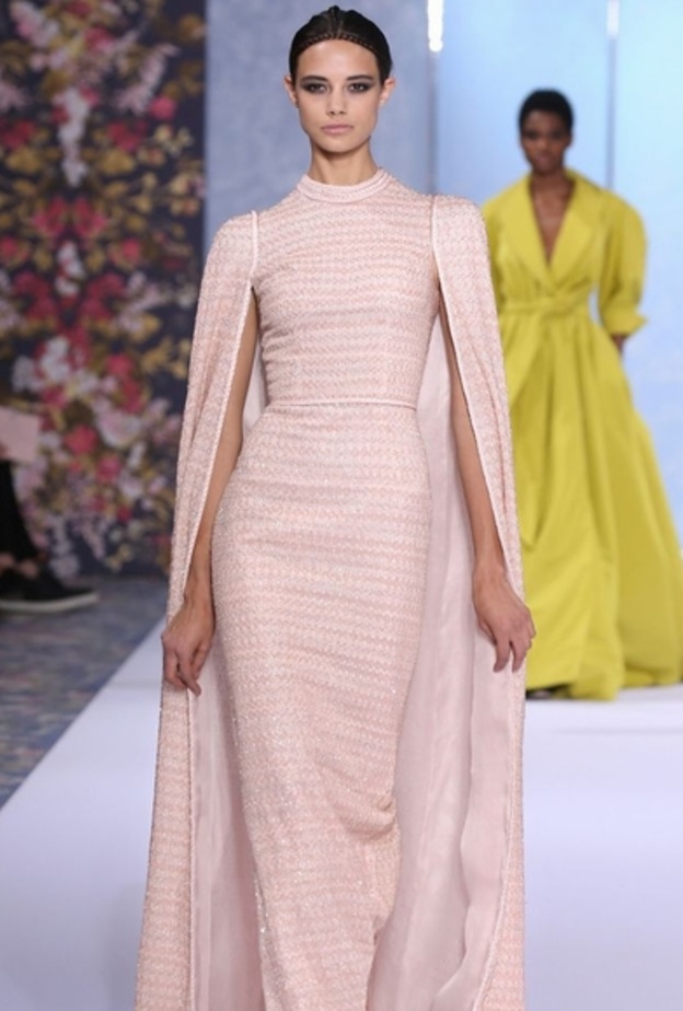 فستان خطوبة للمحجبات من مجموعة رالف أند روسو للهوت كوتور