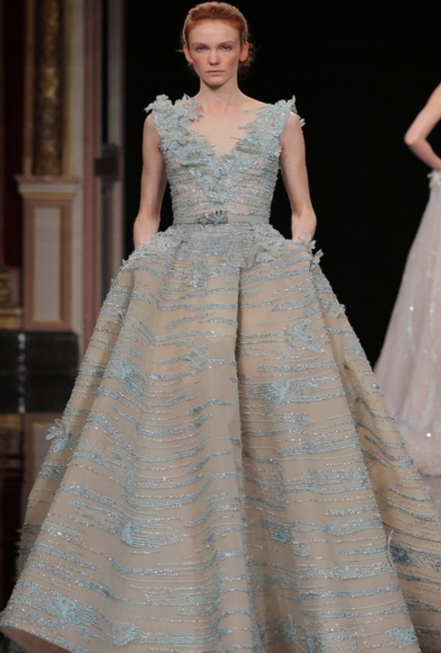 فستان خطوبة من زياد نكد