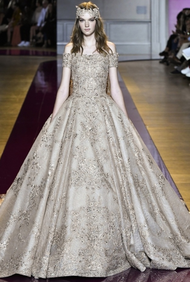 فستان عرس من رالف اند روسو لمجموعة خريف 2016