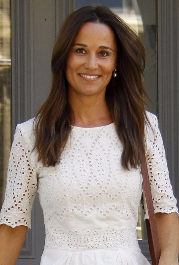 فستان زفاف بيبا ميدلتون لا زال مجهولا