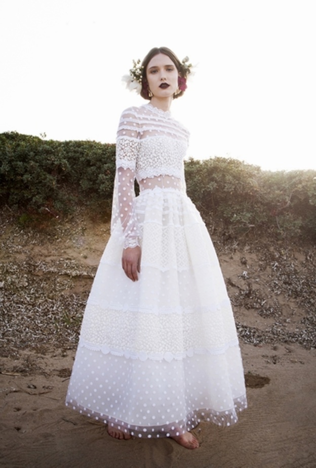 فستان زفاف من COSTARELLOS