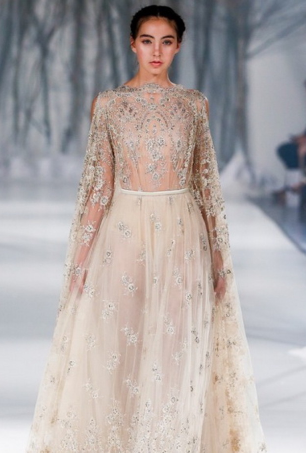 فستان زفاف من مجموعة نعيم خان Naeem Khan لربيع 2017
