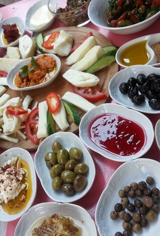 فطور  Doğacıyız Gourmet