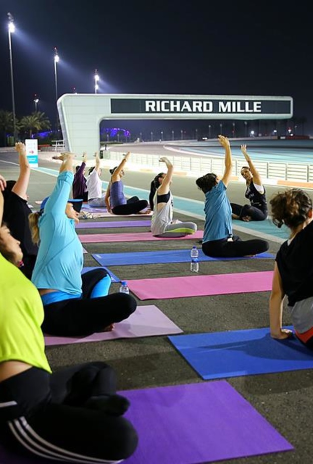 ليلة الاربعاء مخصصة للسيدات في حديقة الحيوانات بالعين