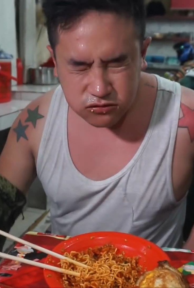 فقد طاه بريطاني قدرته على السمع لمدة دقيقتين