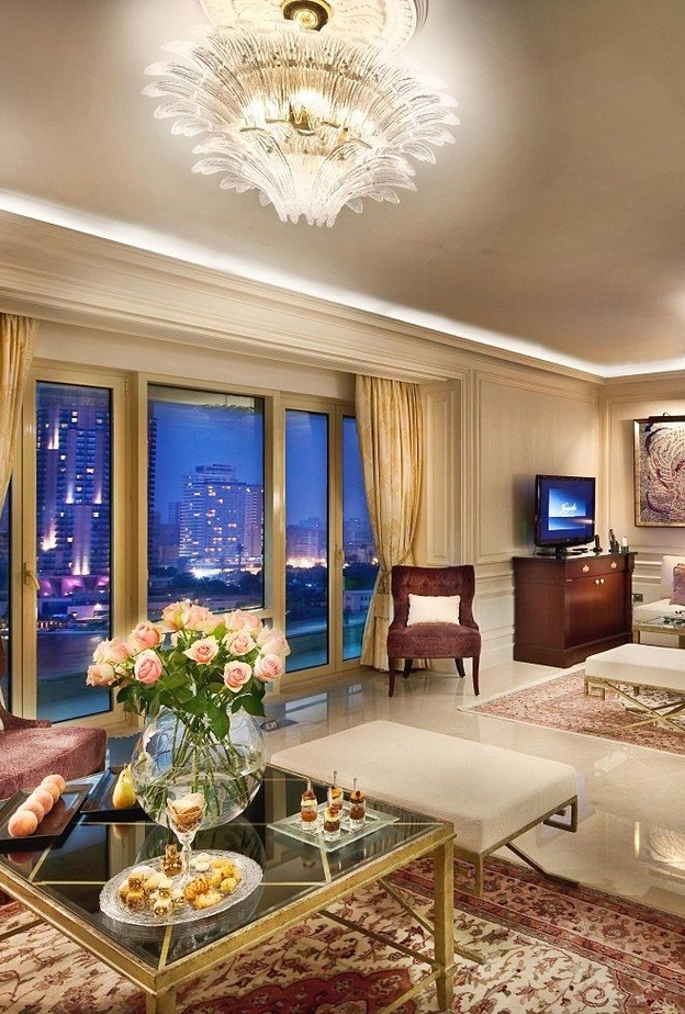 فندق سميراميس انتركونتننتال – الجناح الفرعوني