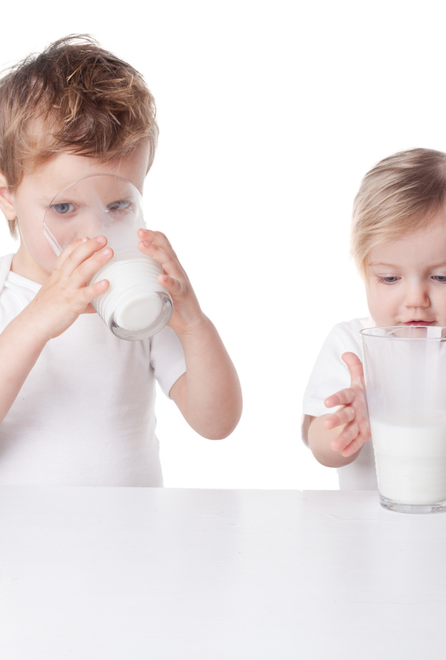 فوائد الحليب للاطفال