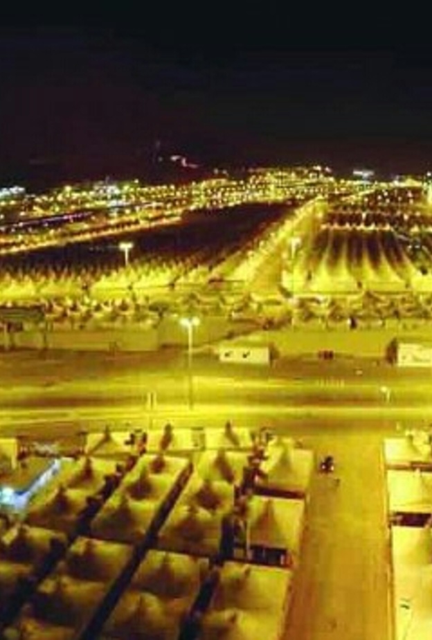 فوانيس مضيئة بمكة