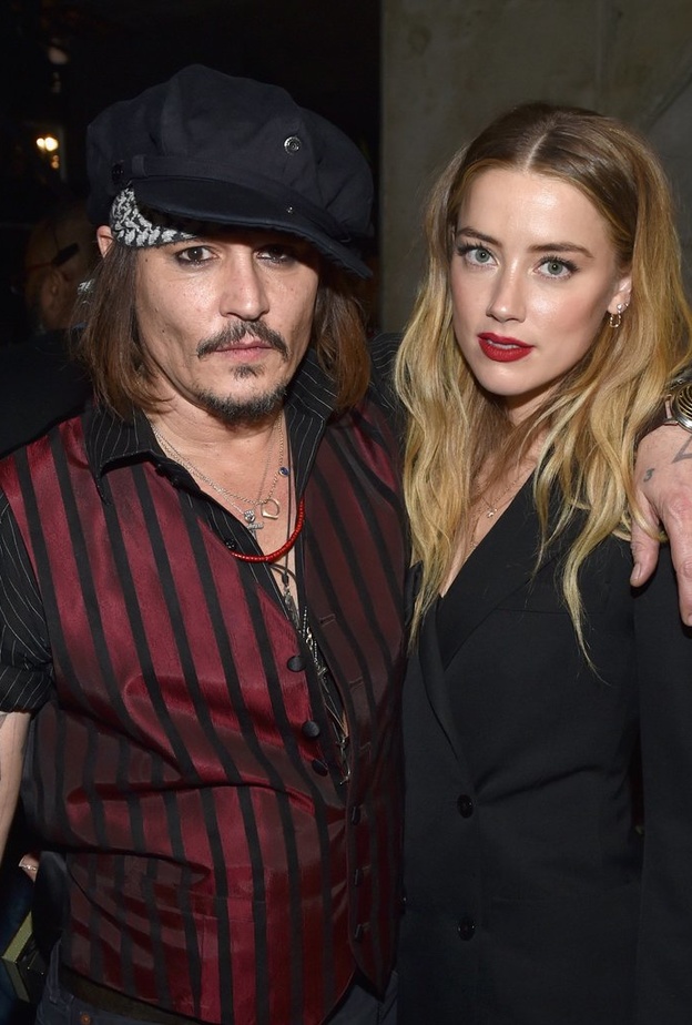 فيديو يظهر جوني ديب يتشاجر مع زوجته امبر هيرد