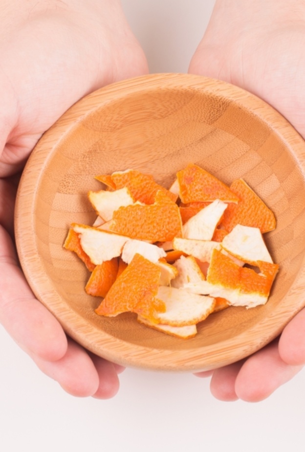 قشر البرتقال مثالية للمحافظة على البشرة 