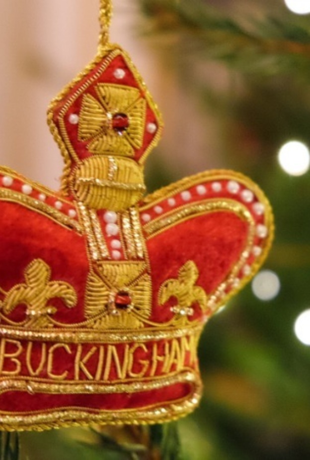 منازل العائلة المالكة البريطانية تتزين بمناسبة نهاية العام