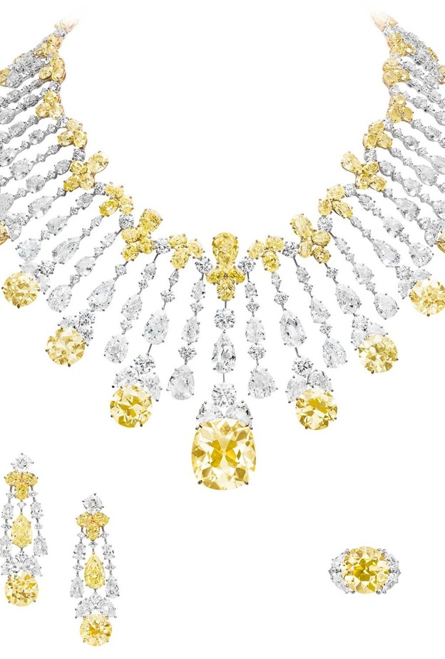 قلادة من بوغصان