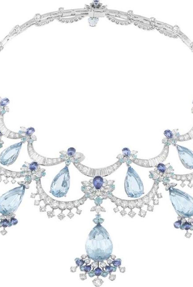 قلادة من فان كليف أند أربلز