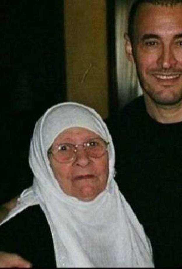 كاظم الساهر ممنوع من رؤية شقيقته!