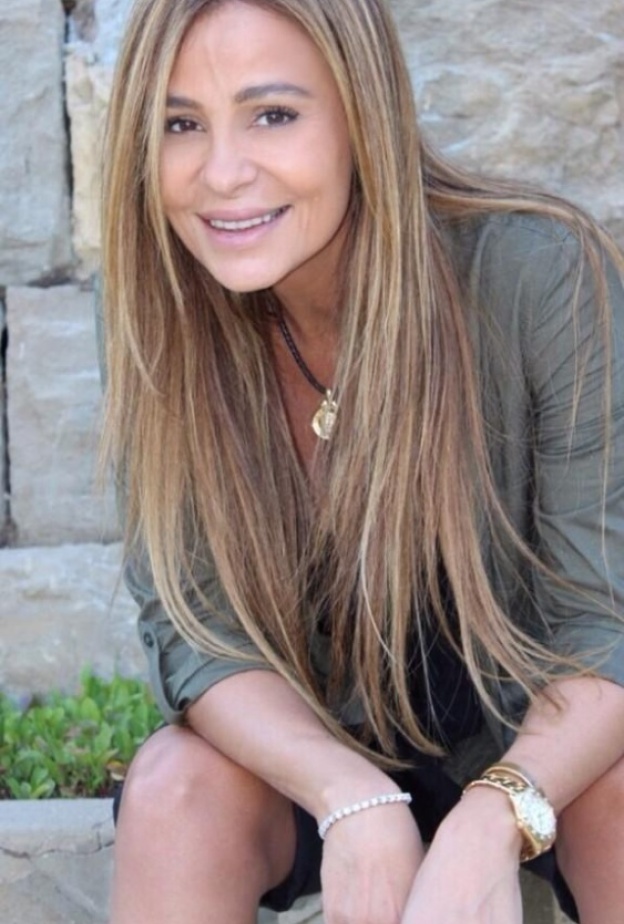 كارول سماحة تتخلى عن المكياح