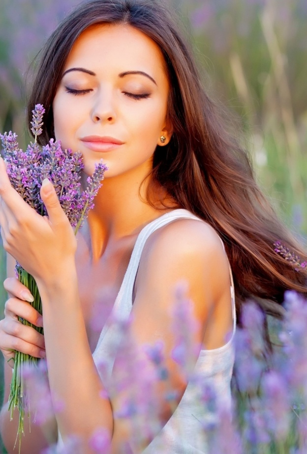 كثير من السيدات يستخدمن الخزامى للحفاظ على جمالهن 