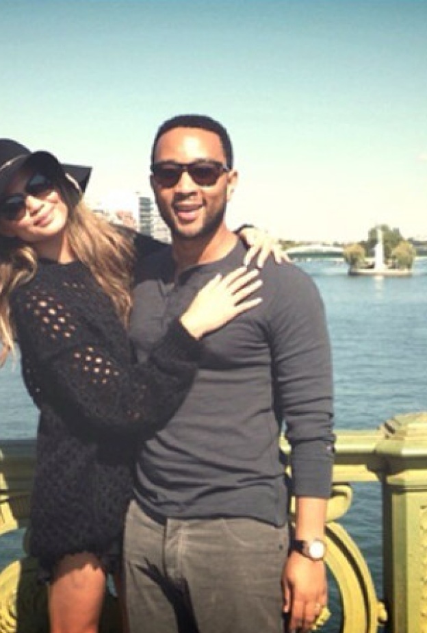 كريسى تايجون فى غرام على نهر السين