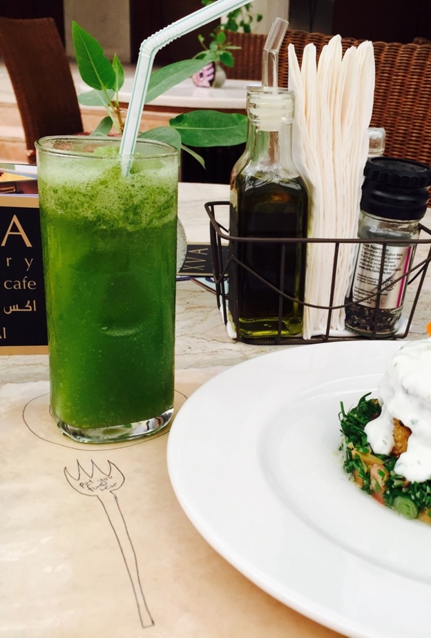 كفتة الكينوا والكوسة في مطعم  XVA Café