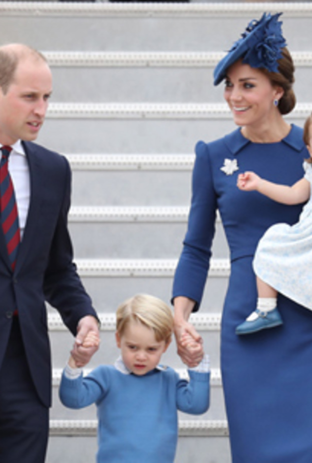 كيت ميدلتون وصلت كندا في قمة الاناقة