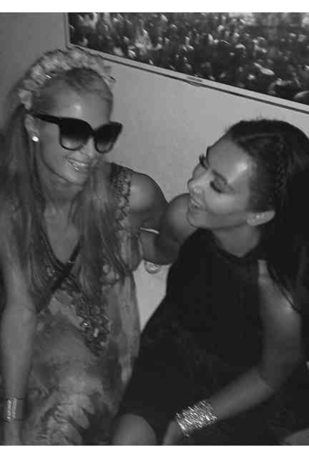  كيم وباريس بعد خصام خمس سنوات