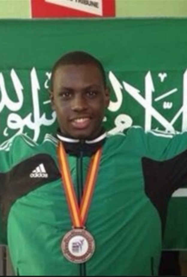 لاعب المنتخب طارق حامدي 