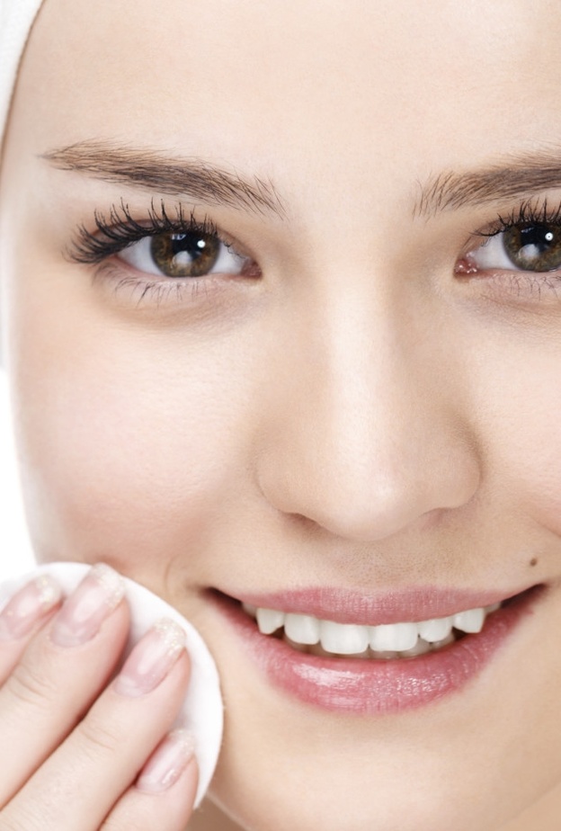 لبشرة نقية امسحيها دائما بخليط الحليب و العسل