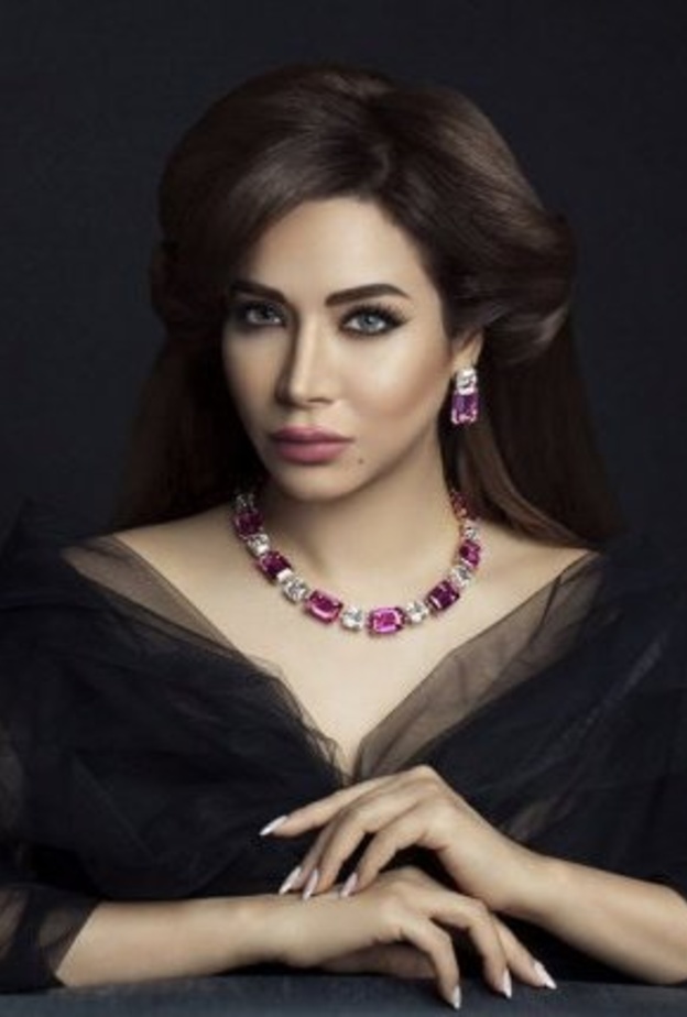 المعجبون في استقبال لجين عمران