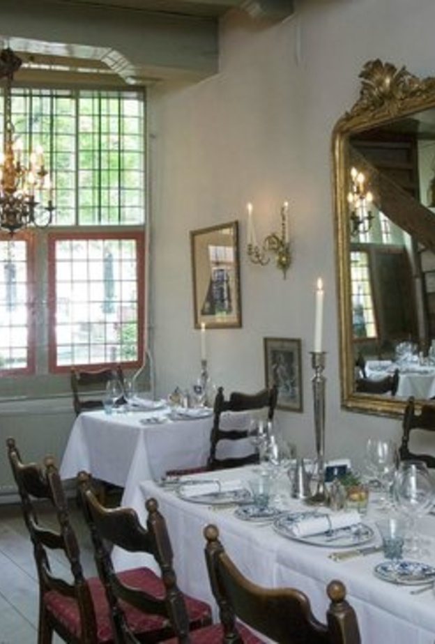 لمسة تاريخية في De Silveren Spiegel