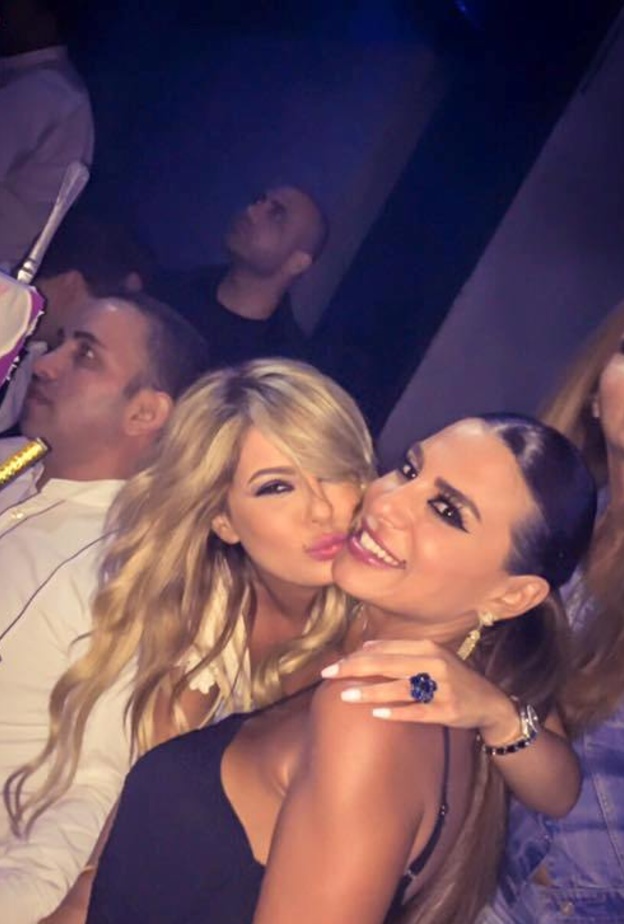 ليليا الاطرش وشقيقتها